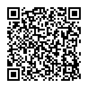 Uragan virus QR code